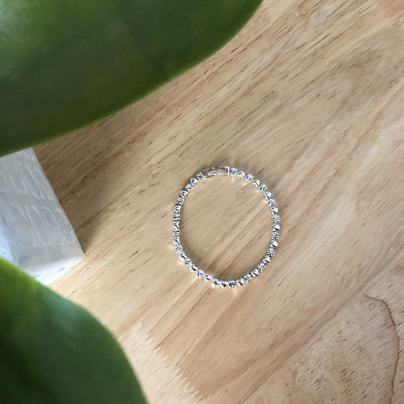 🌸 3/$25 Fashion Bracelet - Picture 1 of 3